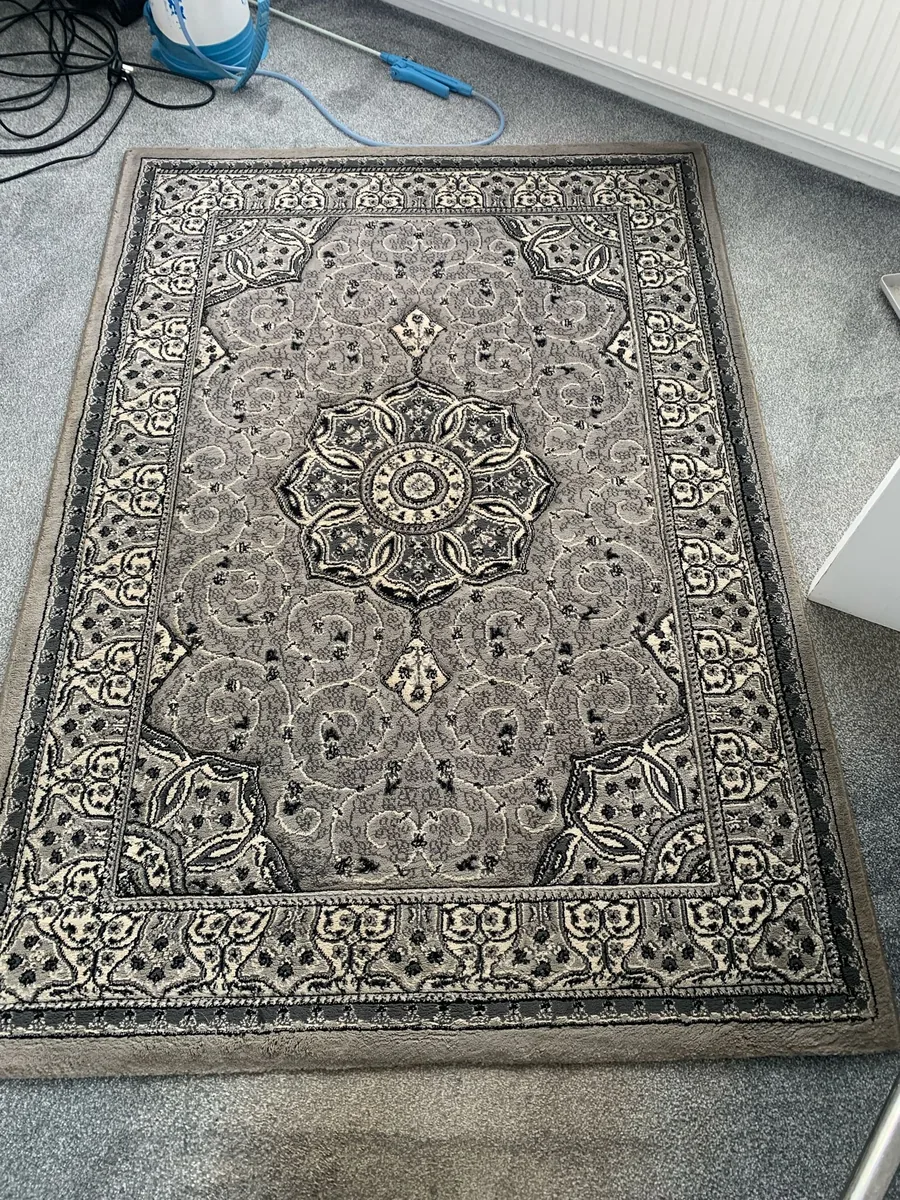 Rug after cleaning in Scunthorpe by W.M Carpet Cleaning Services